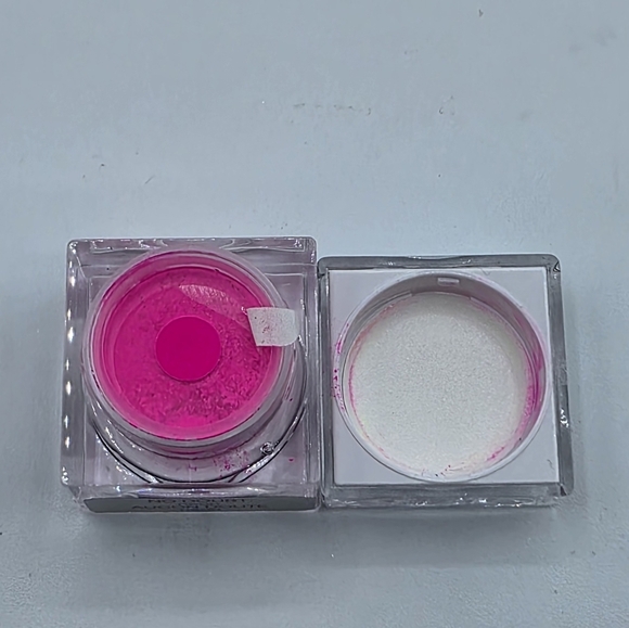 LIT Cosmetics No Doubt Neon Loose Pigment Eyeshadow - Picture 4 of 4
